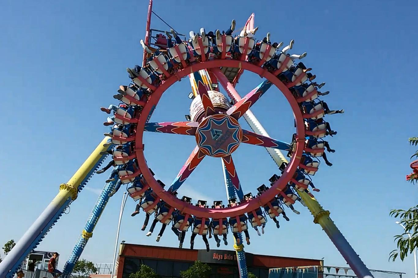 Lunaparklar bugünden itibaren açılıyor Lunaparklar bugünden itibaren açılıyor
